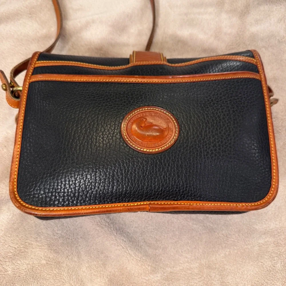 Vintage Dooney & Bourke Navy Cognac Leather Crossbody Saddle Crossbody Bag
